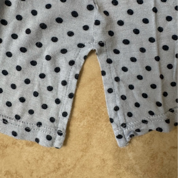 Bundle of 2 H&M Flutter Sleeve Tees - Picture 9 of 9